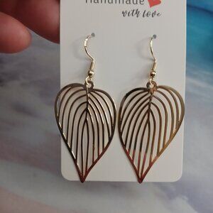 NWT HANDMADE FALL INTO LOVE GOLD EARRINGS